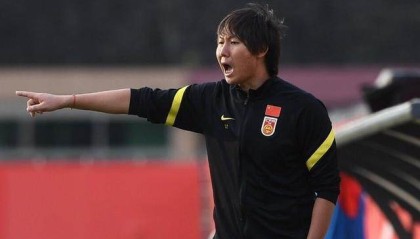 乐鱼官网-李铁谈12强赛抽签：非常好 球迷是为国踢球的动力